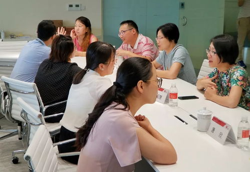 健康咨詢臺巡禮 溫暖驅走職業倦乏 沉浸式交互“問”“簽”“護”實踐觀察